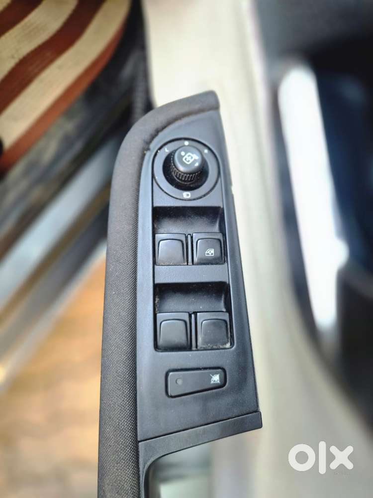 Tata Altroz Xz, 2023, Petrol