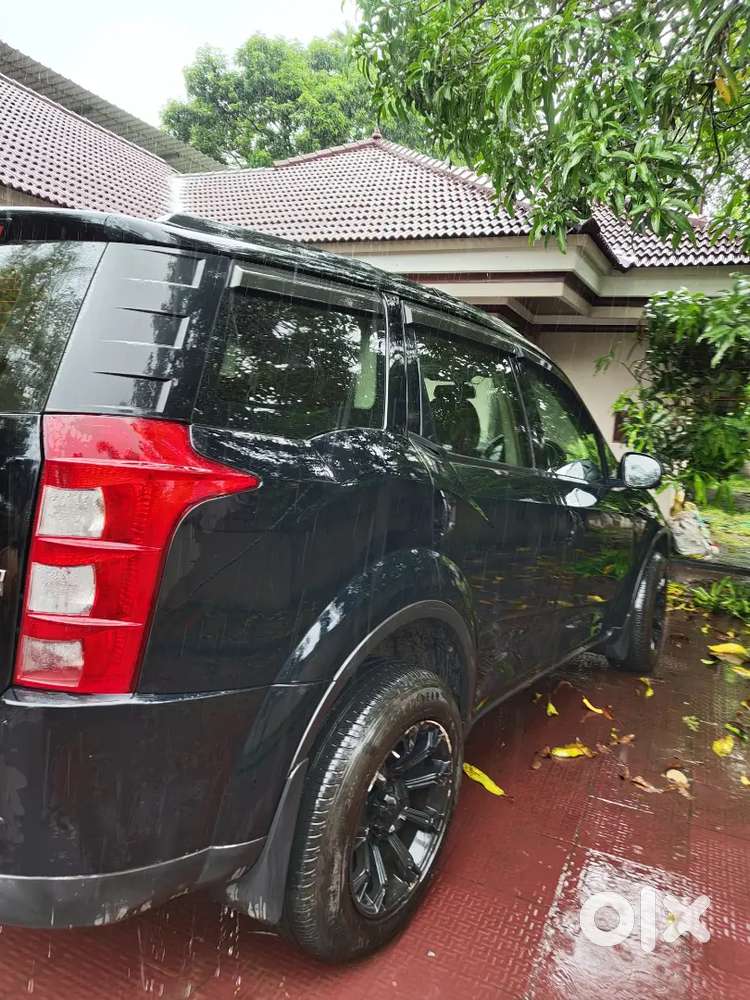 Mahindra Xuv500 (idv598)