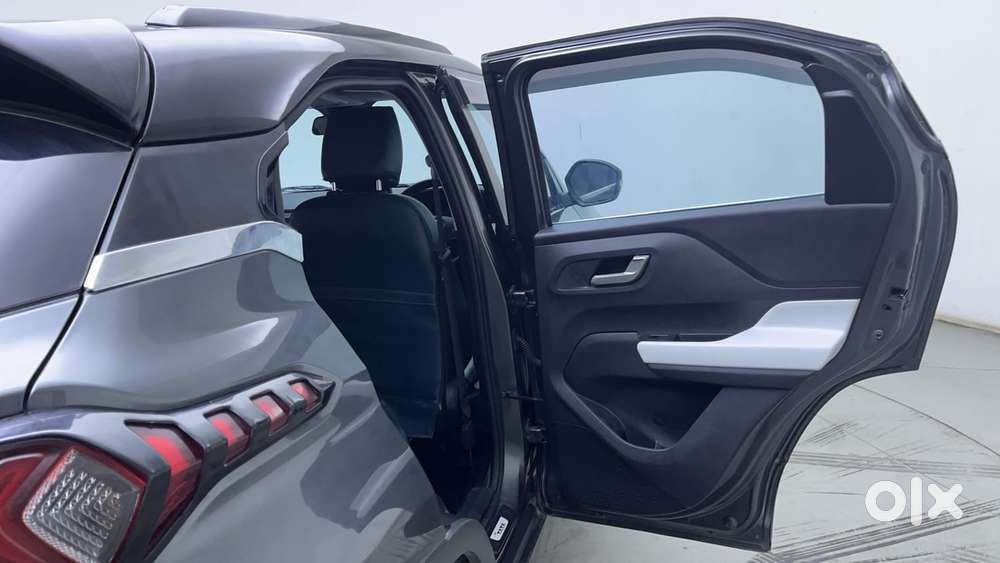 Tata Punch Creative Dual Tone Amt Sunroof, 2024, Petrol