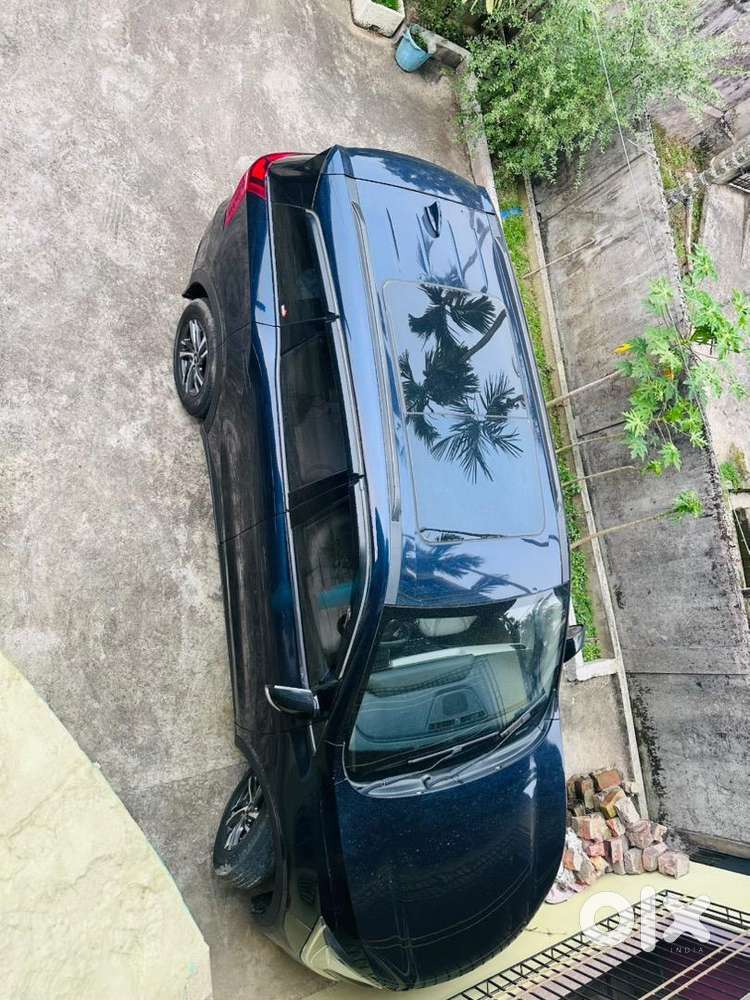 Mahindra Xuv700 2022 Petrol Well Maintained