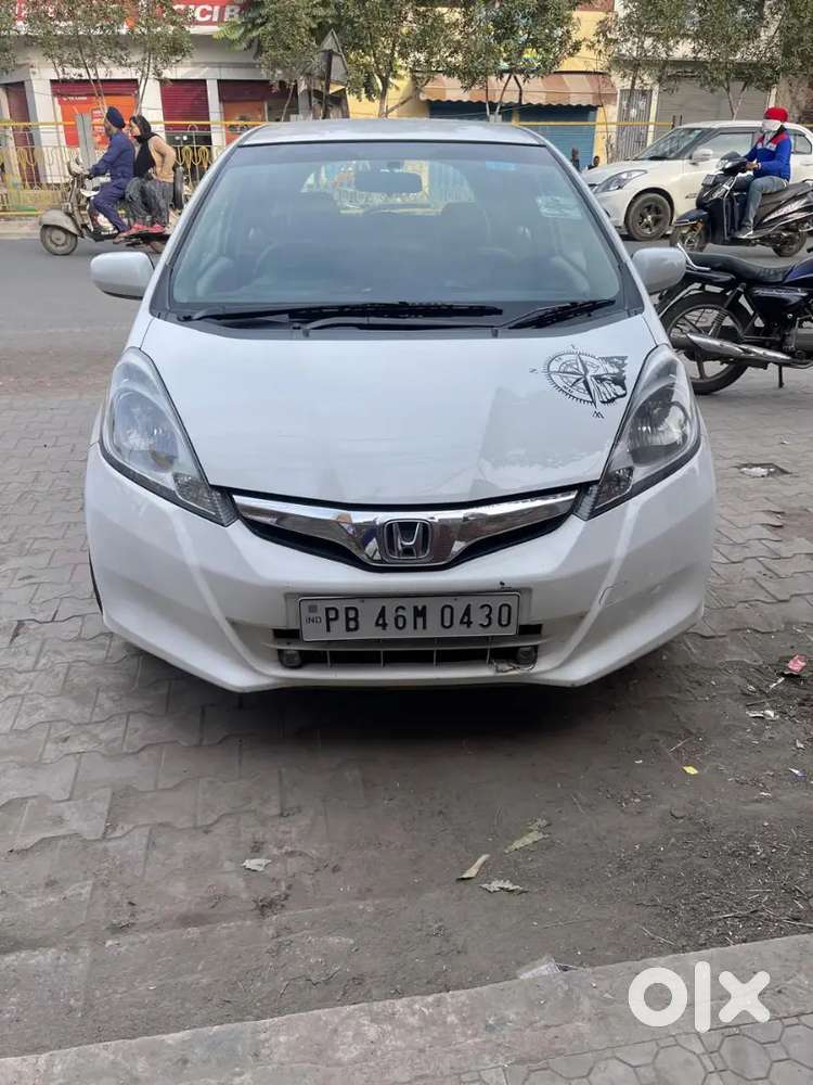 Honda Jazz  ,petrol * Mnf 2011.reg 2012