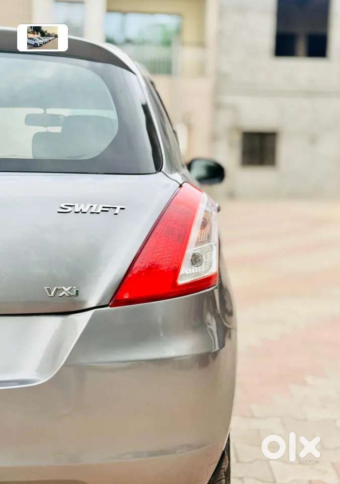 Maruti Suzuki Swift Vxi, 2012, Petrol