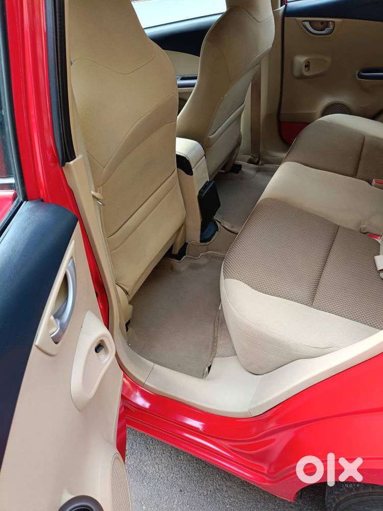 Honda Brio 2011-2013 V Mt, 2012, Petrol