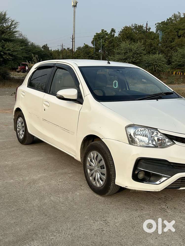 Toyota Etios Liva 1.2 V, 2017, Cng & Hybrids