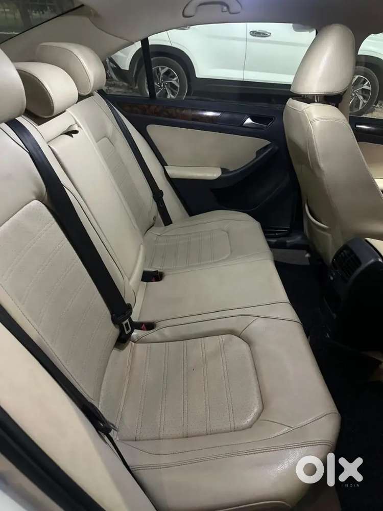 Volkswagen Jetta 2015 Diesel 141567 Km Driven