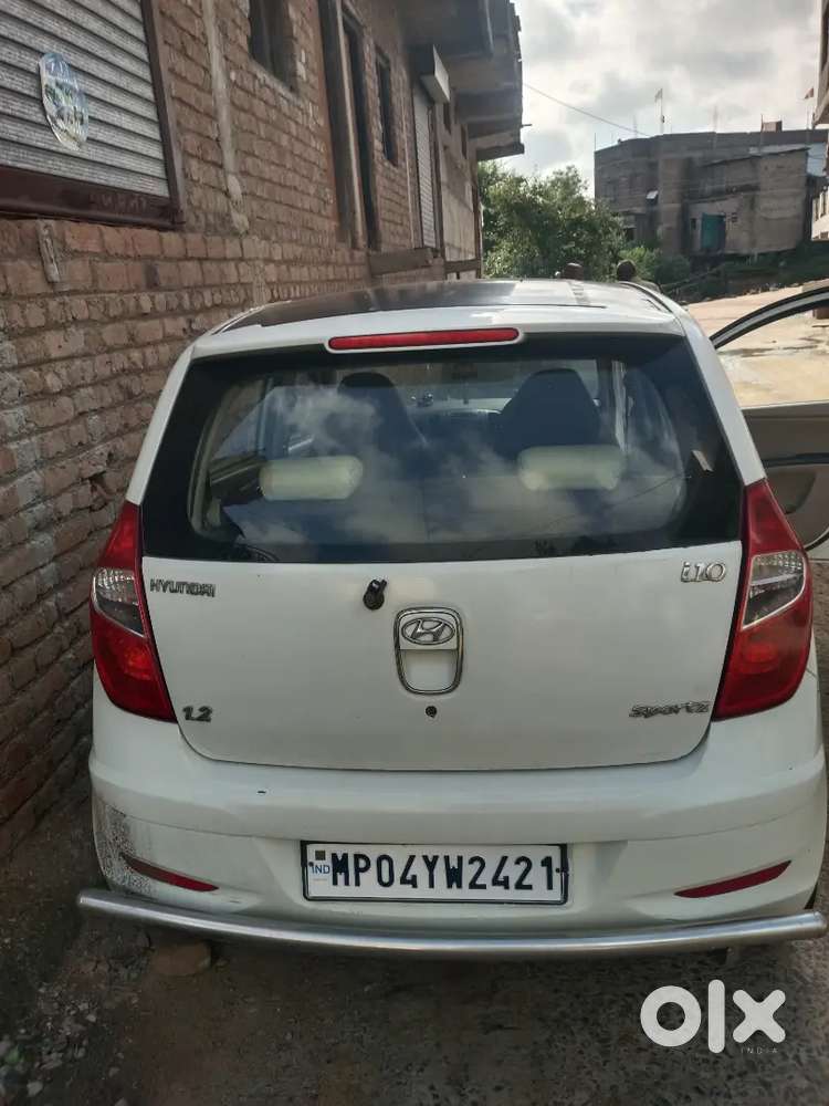 Hyundai I10 Sportz 2011 Manual 80000 Km
