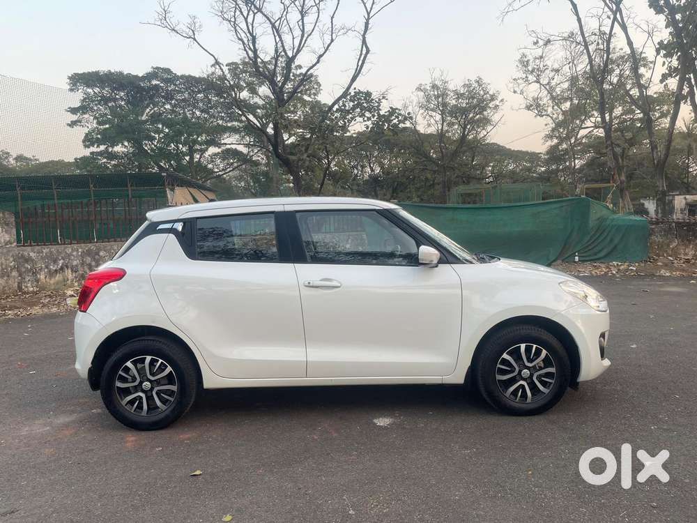 Maruti Suzuki Swift Vxi + Manual, 2022, Petrol