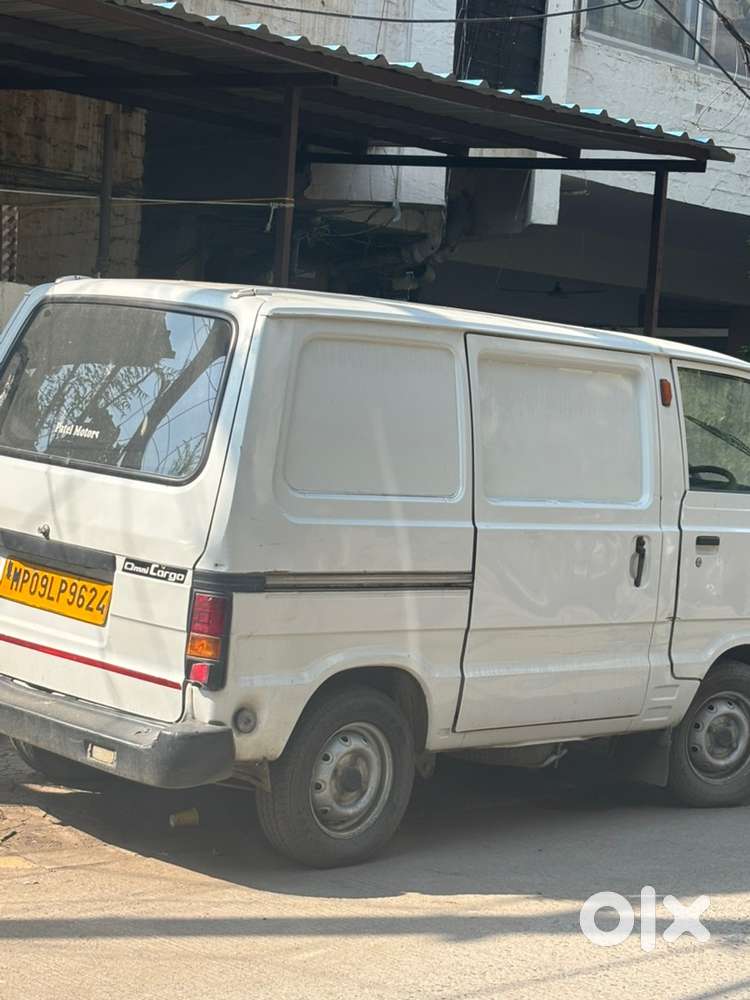 Maruti Suzuki Omni Petrol 15000 Km Driven