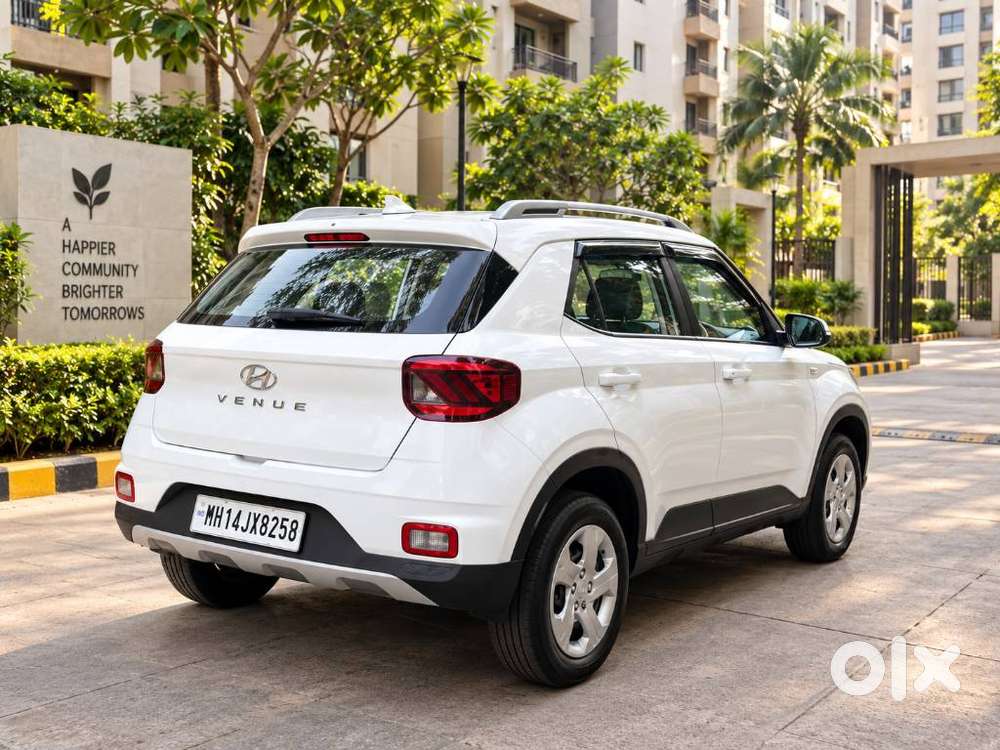Hyundai Venue, 2022, Petrol