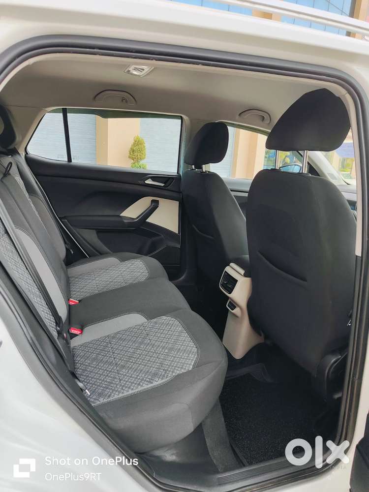 Volkswagen Taigun 1.0 Tsi Highline At, 2023, Petrol