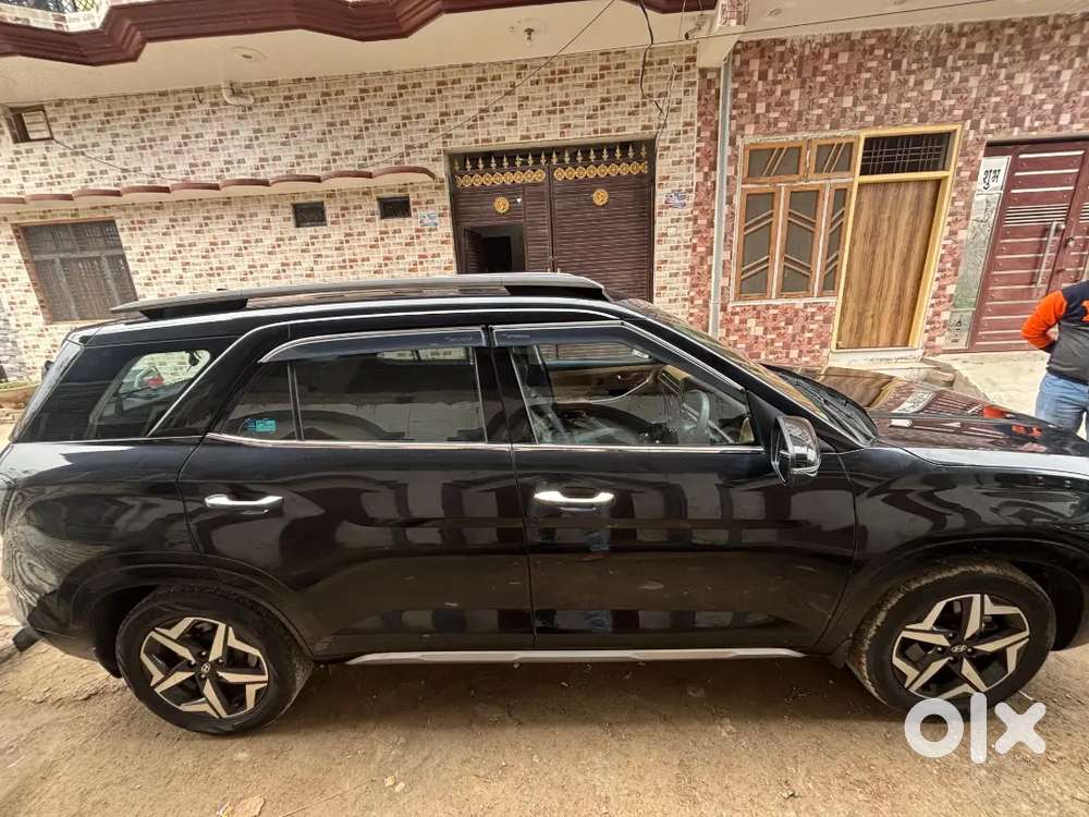 New Model Alcazar With Best Condition.