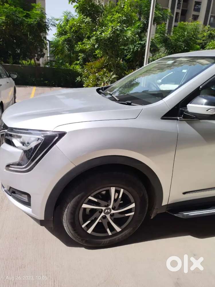 Direct Owner /mahindra Xuv700 Petrol At 2023