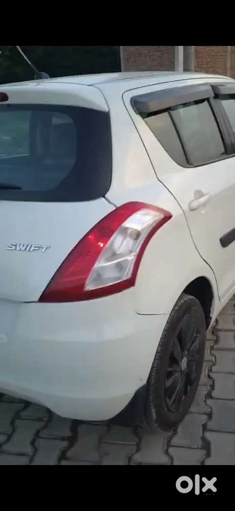 Maruti Suzuki Swift Vxi 2016