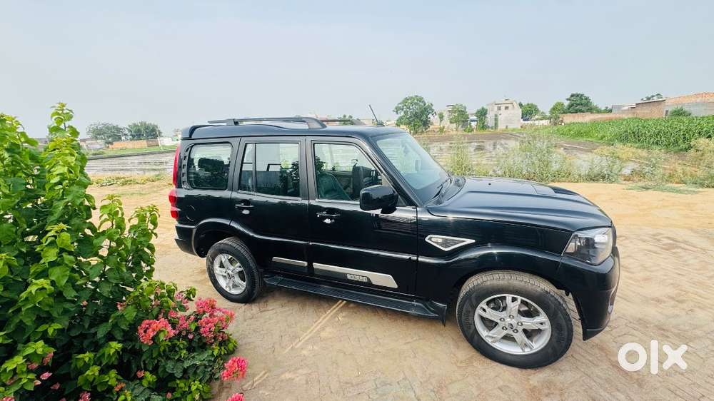 Mahindra Scorpio Classic 2023 Diesel Well Maintained