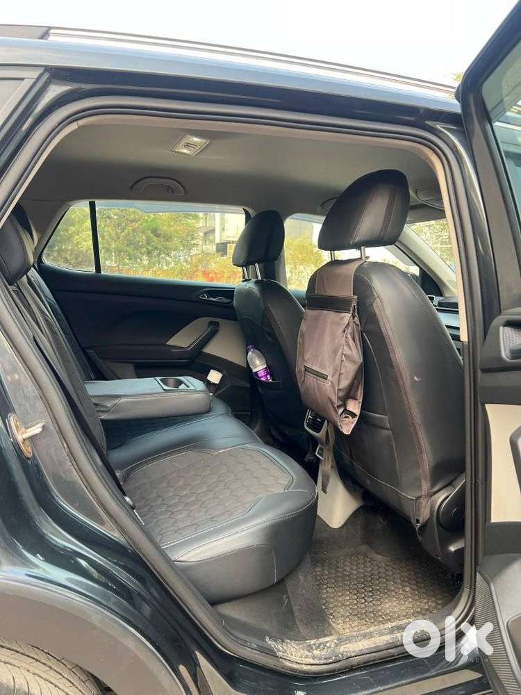 Skoda Kushaq 1.0 Tsi Ambition, 2022, Petrol