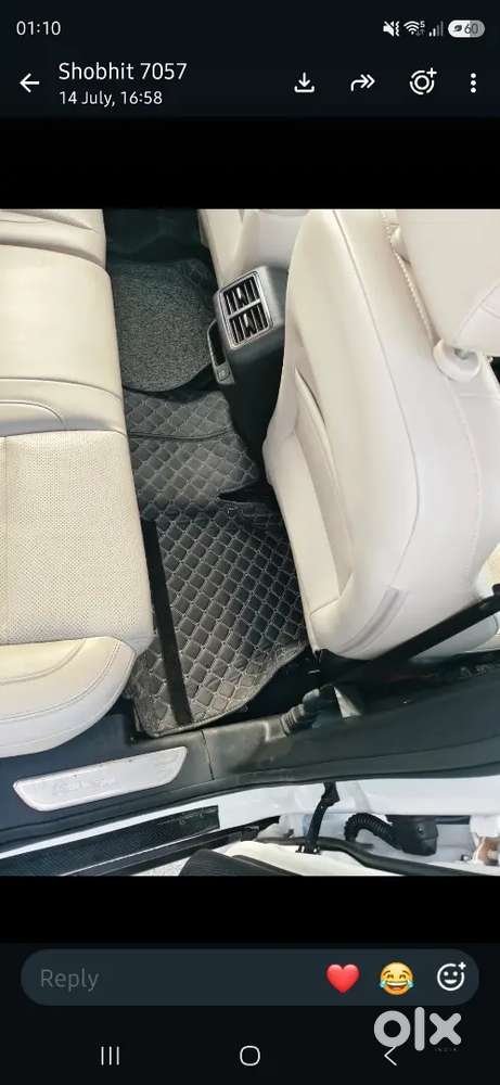Mahindra Xuv700 2025 Diesel Pearl White Colour