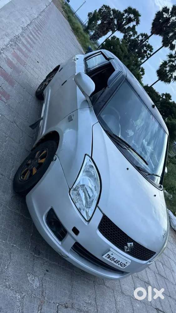 Maruti Suzuki Dzire 2006 Petrol 80000 Km Driven