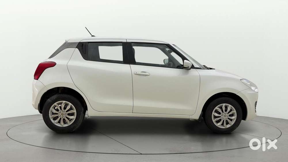 Maruti Suzuki Swift Vvt Vxi, 2022, Petrol