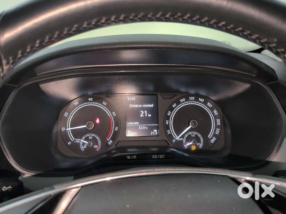 Skoda Kushaq Ambition 1.0l Tsi Mt, 2022, Petrol