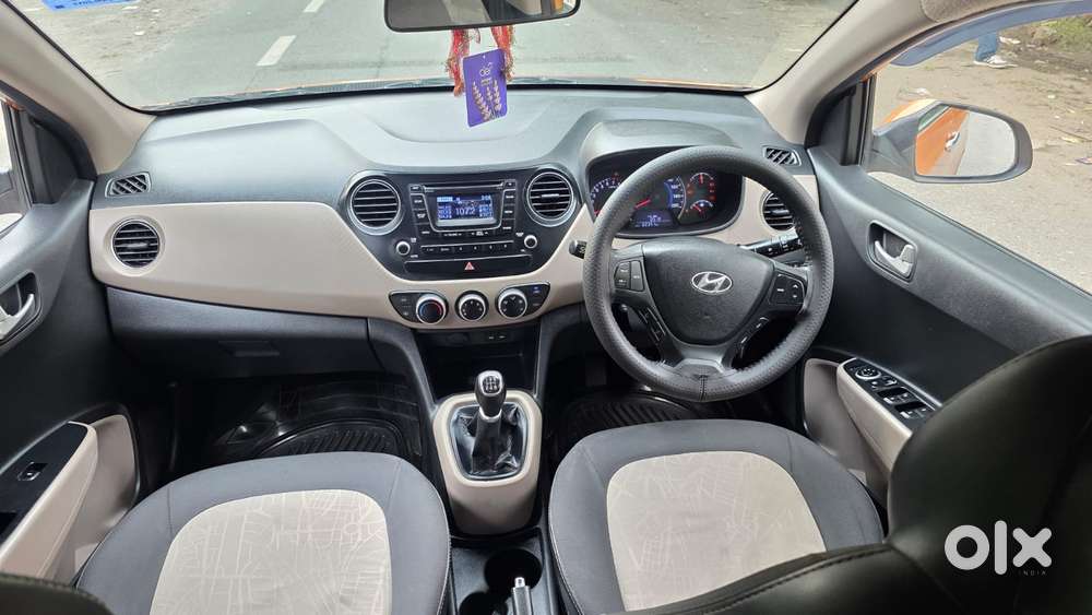 Hyundai Grand I10 Sportz Edition, 2015, Petrol