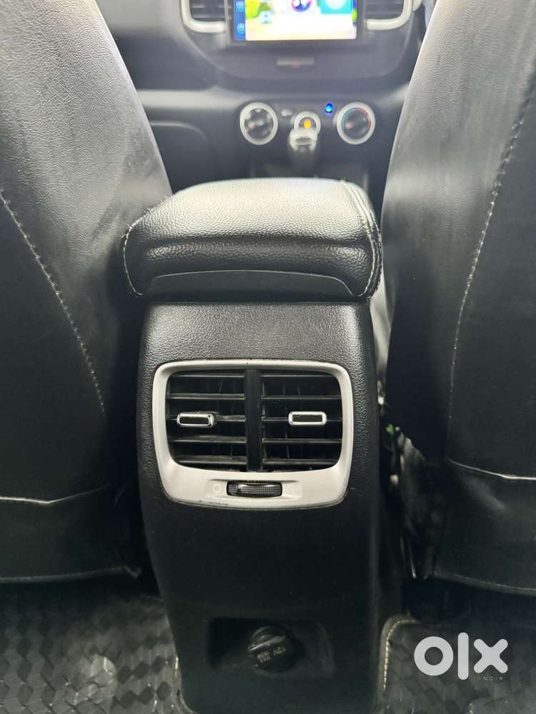 Hyundai Venue 1.2 S (o), 2021, Petrol