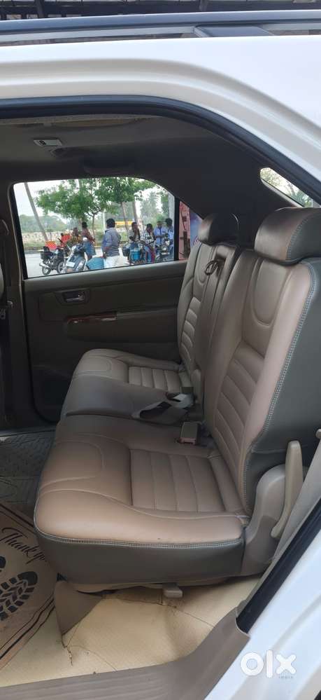 Toyota Fortuner, 2010, Diesel