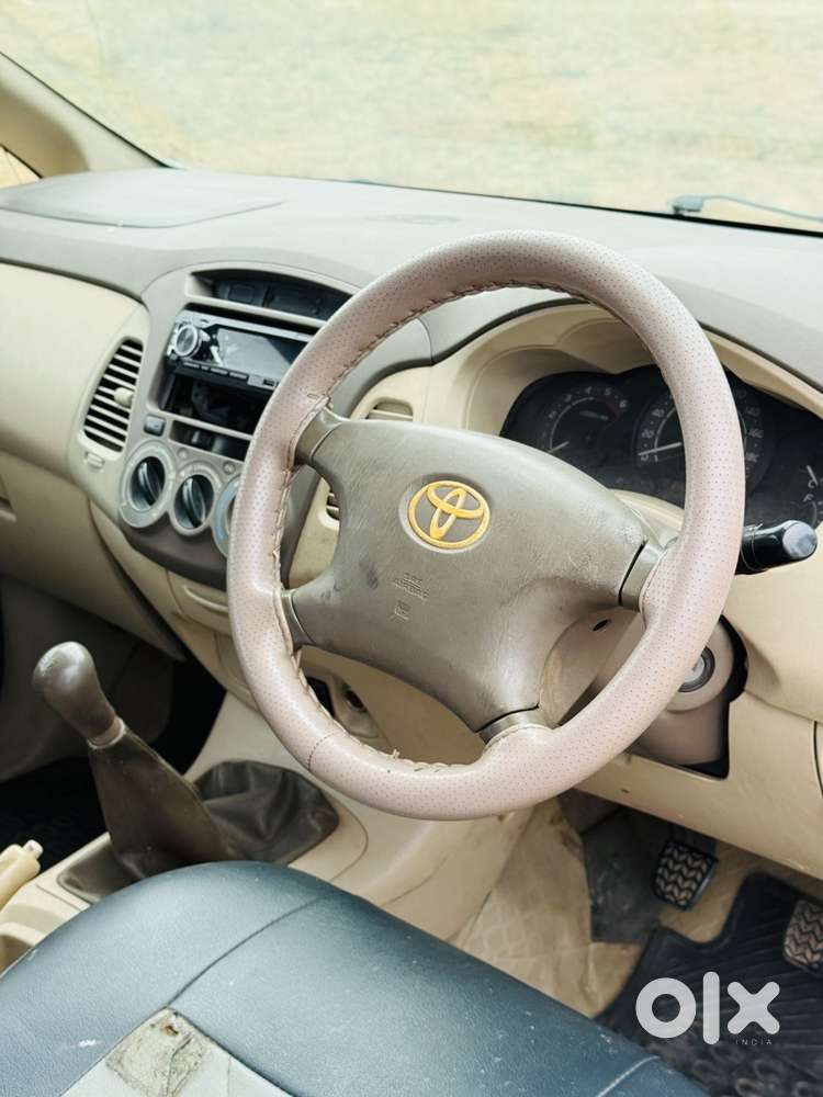 Toyota Innova 2.5 V 7 Str, 2006, Diesel