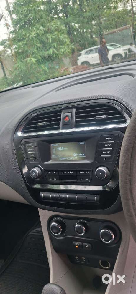 Tata Tiago Xza, 2019, Petrol