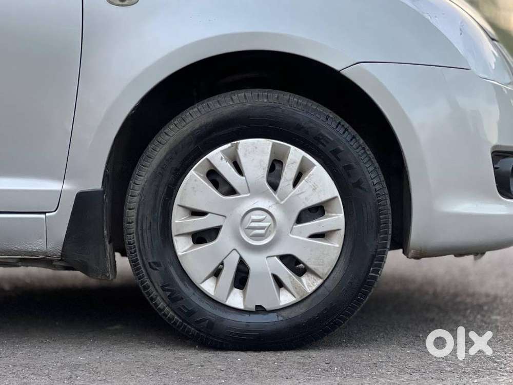 Maruti Suzuki Swift Dzire Vxi, 2010, Petrol