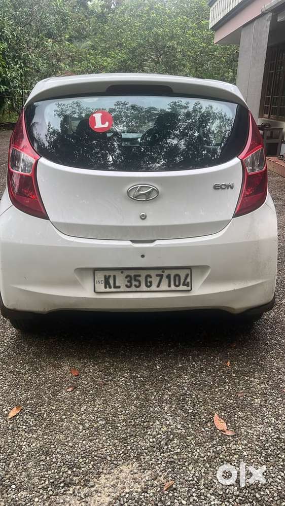 Hyundai Eon Petrol 102500 Km Driven