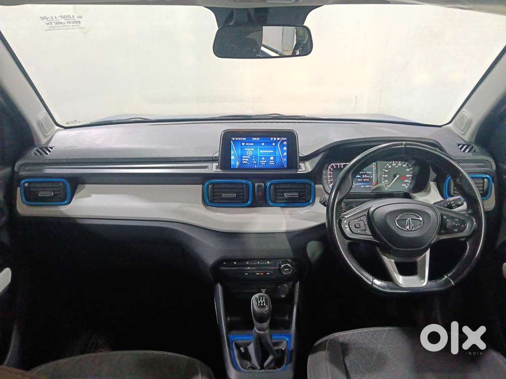 Tata Punch 1.2 Revotron Creative Dual Tone, 2021, Petrol