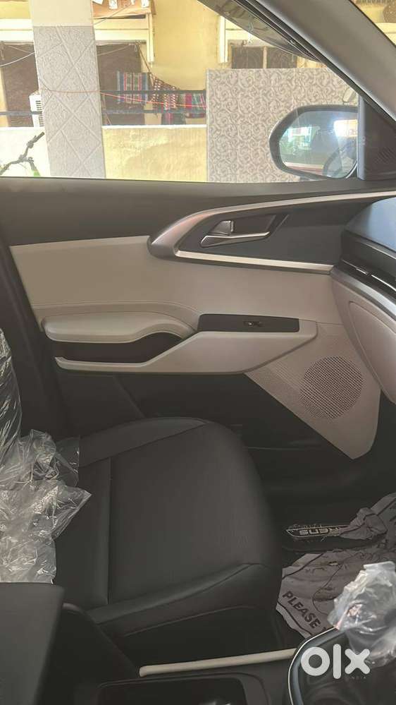 Brand New Kia Carens 2026 1.5 Premium Optional
