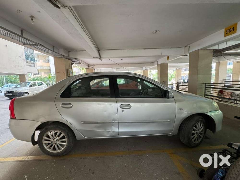 Toyota Etios 2011 Petrol 215000 Km Driven