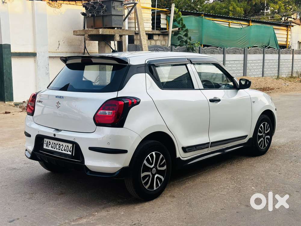 Maruti Suzuki Swift Lxi Optional-o, 2024, Petrol