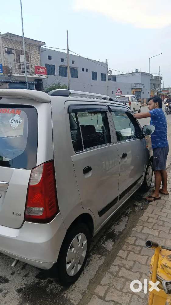 गाड़ी वेगनर बिकाऊ है 2लाख 20हजार