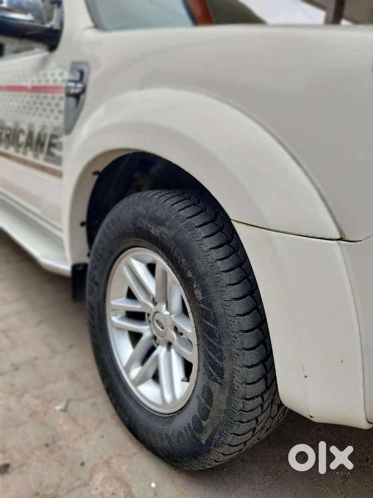 Ford Endeavour 2012 Diesel Well Maintained