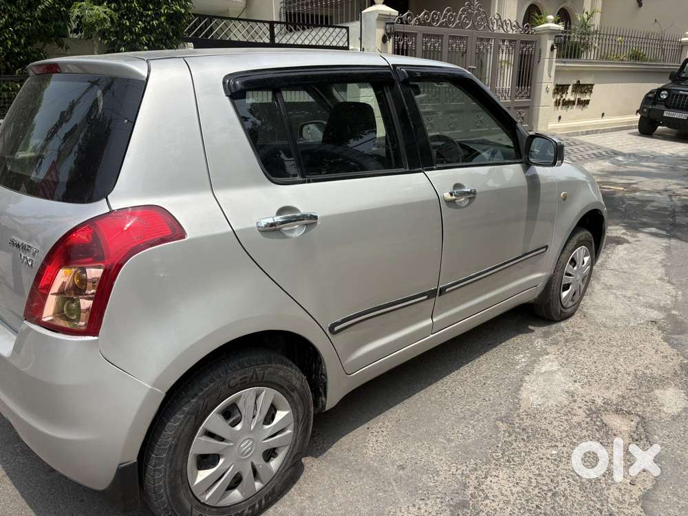 Maruti Suzuki Swift 1.2 Vxi Abs, 2009, Petrol