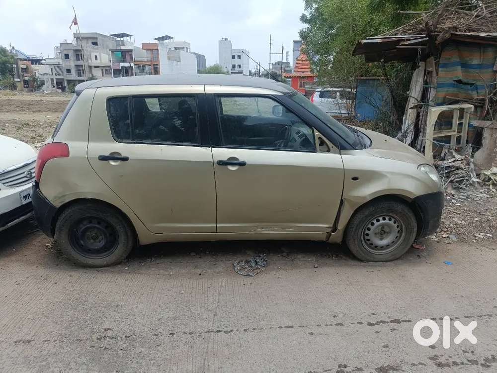 Maruti Suzuki Swift 2007 Cng & Petrol 90000 Km Driven