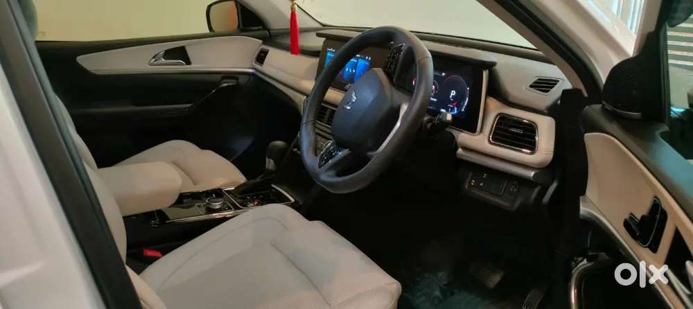 Mahindra Xuv700 2025 Diesel 23000 Km Driven