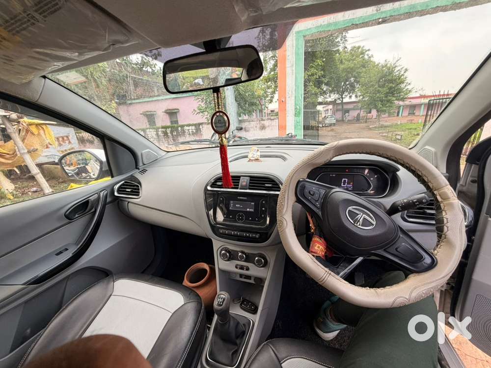 Tata Tigor Petrol 2021