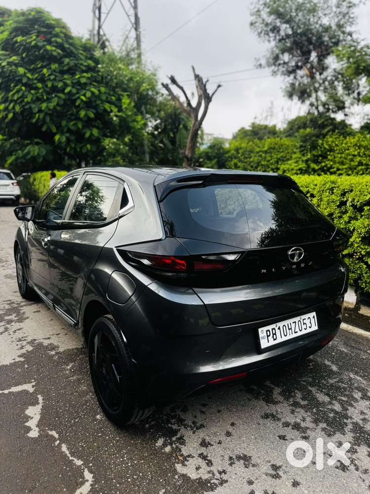 Tata Altroz 1.2 Xm Plus, 2022, Petrol