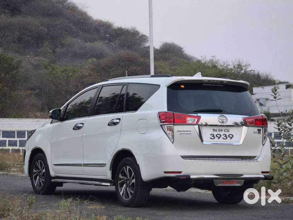 Toyota Innova Crysta 2.4 V, 2022, Diesel