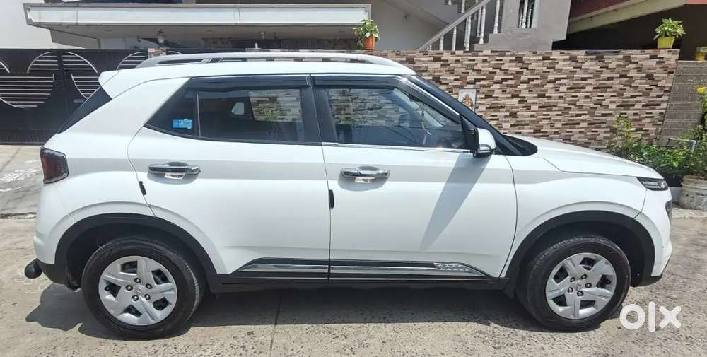 Hyundai Venue S Plus 2020