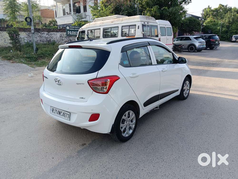 Hyundai Grand I10 Sportz O 1.2, 2016, Petrol