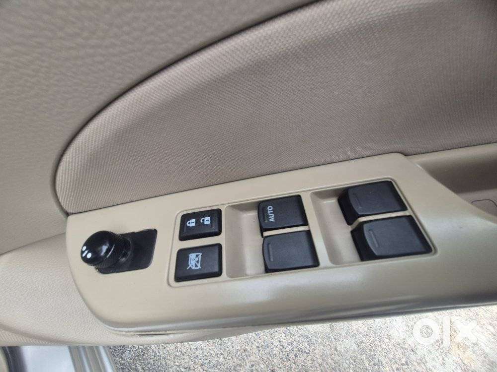 Maruti Suzuki Dzire 1.2 Zxi, 2013, Petrol