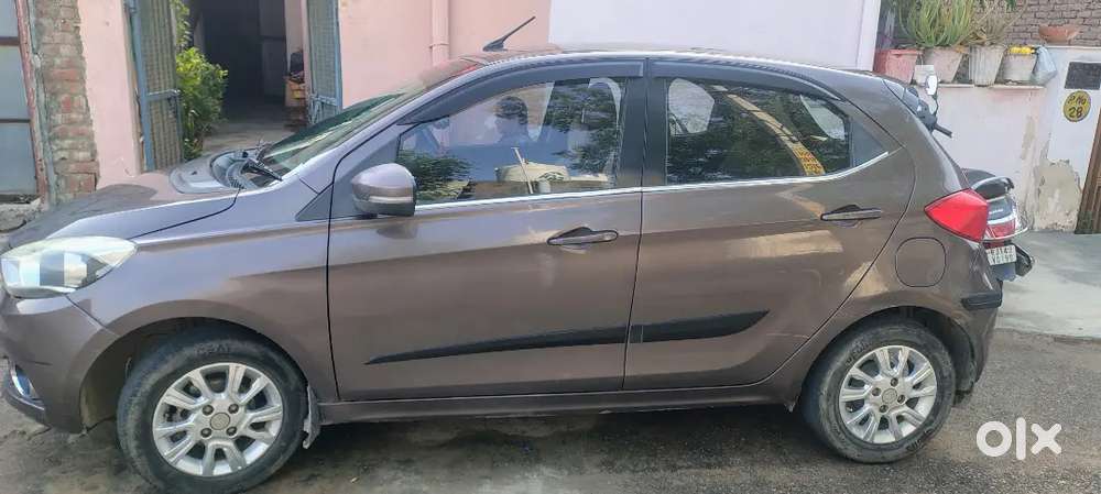 Tata Tiago Cng