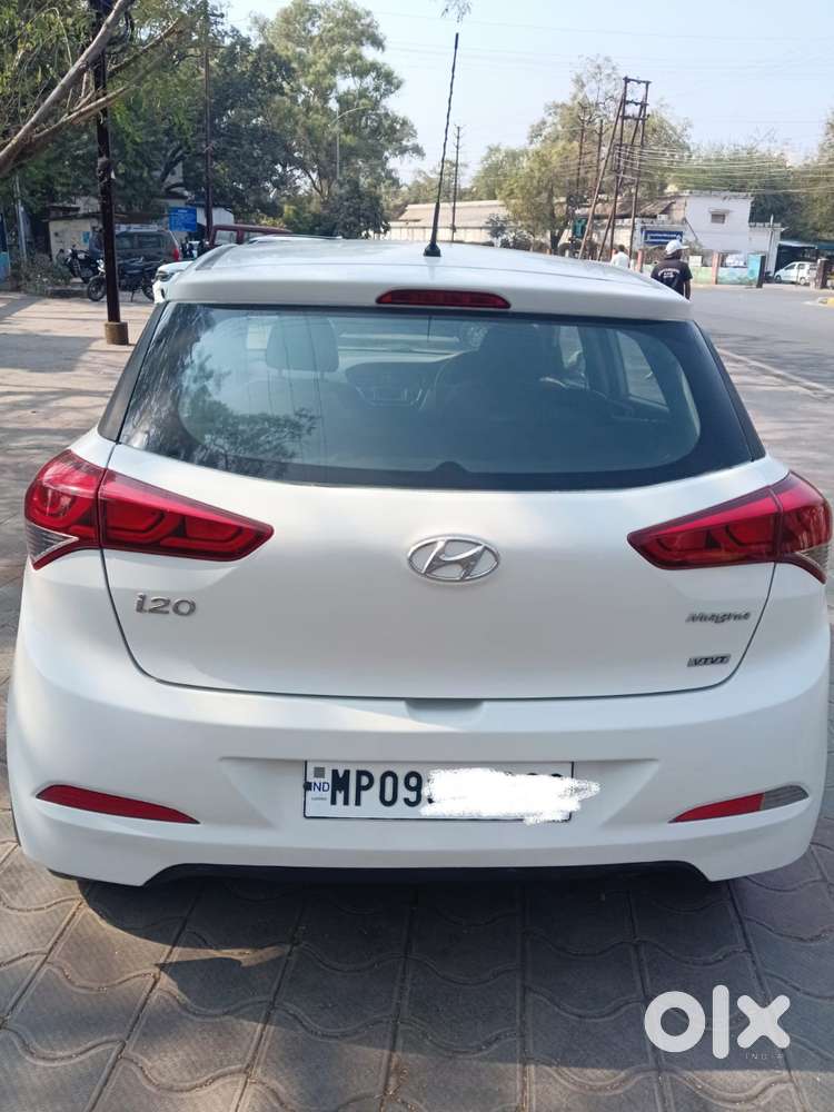 Hyundai I20 Petrol Cvt Magna Executive, 2015, Petrol