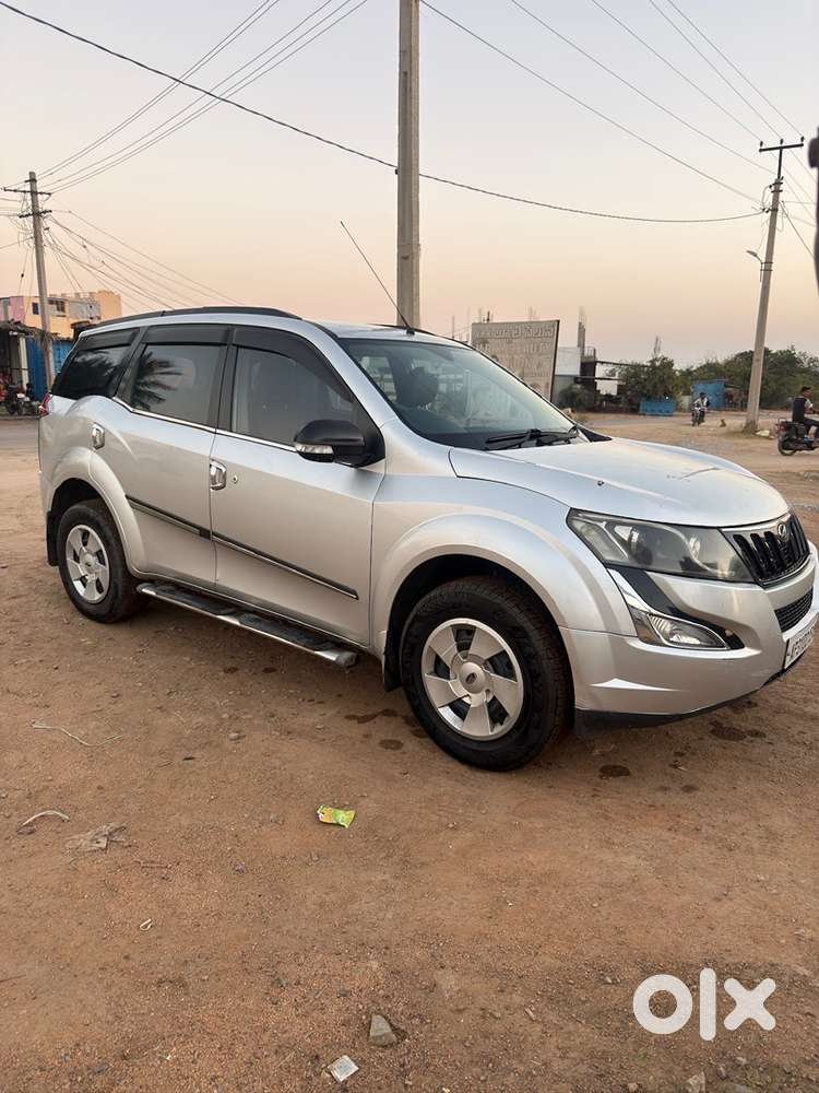Mahindra Xuv500 Showroom Maintain Good Condition