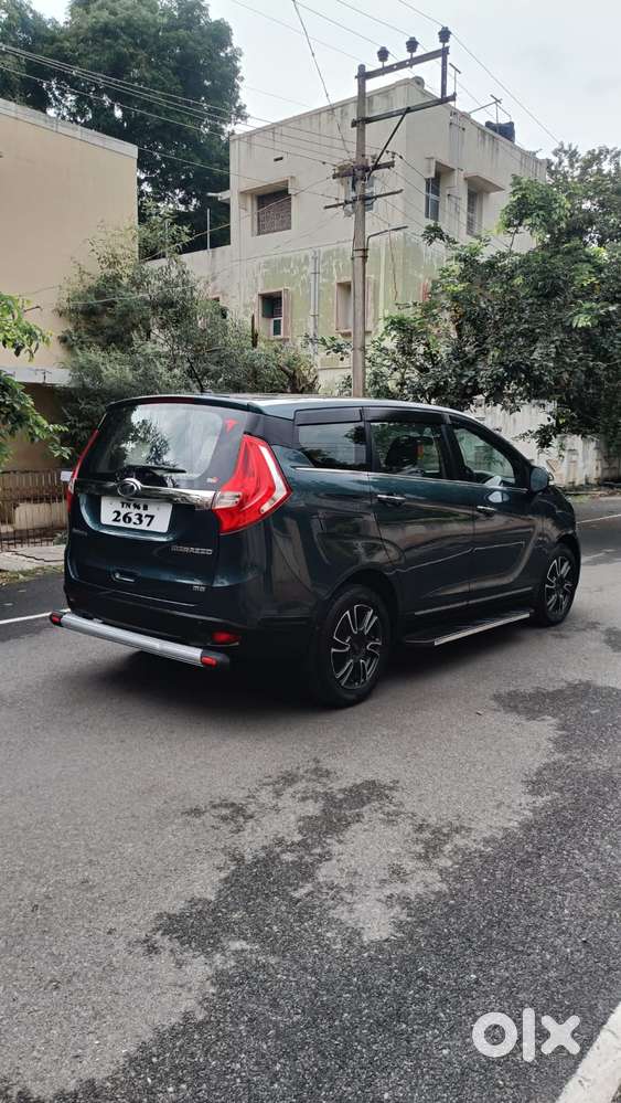 Mahindra Marazzo M8, 2018, Diesel