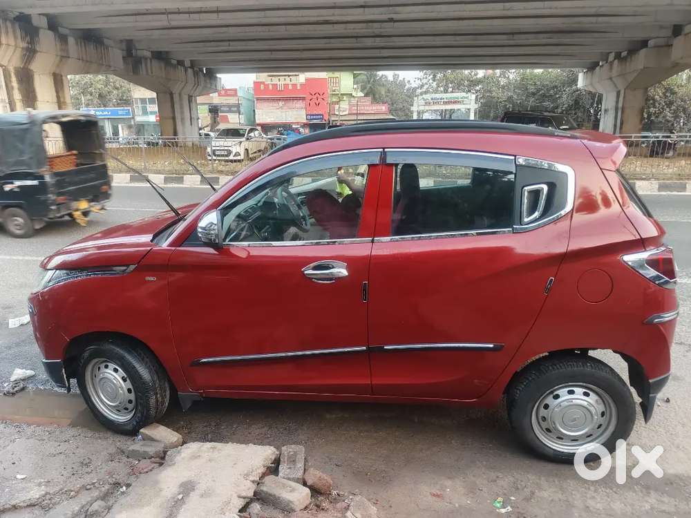 Mahindra Kuv100k2plus,2016petrol Good Condition 2airbag, Negotiable